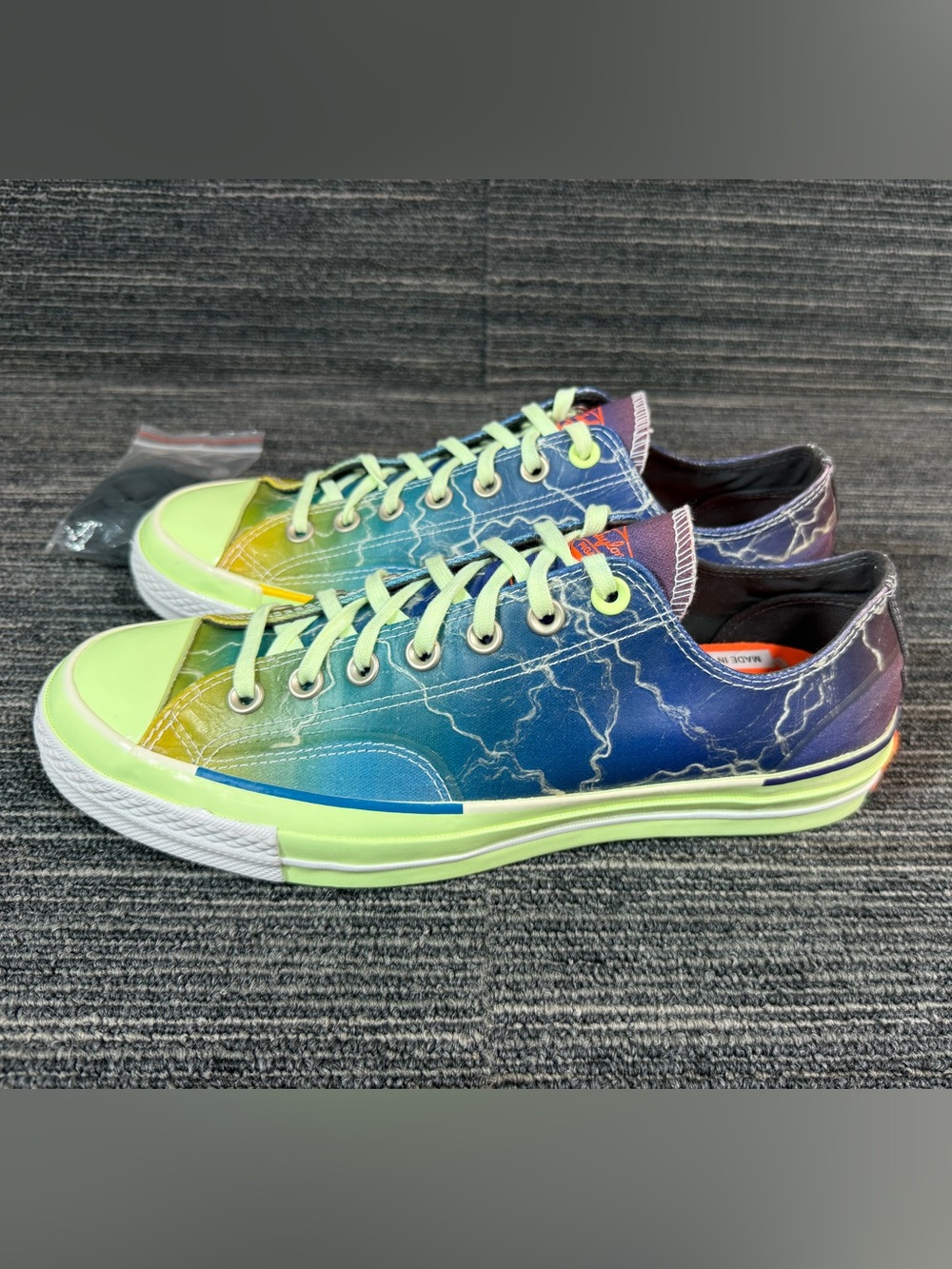 Converse Pigalle x Chuck 70 low ‘Lightning Storm’ Unisex Men’s 9.5 Women’s 11.5 - Picture 3 of 11